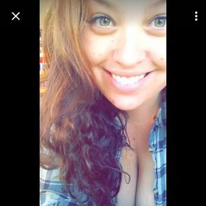 Meet your Posher, Connie